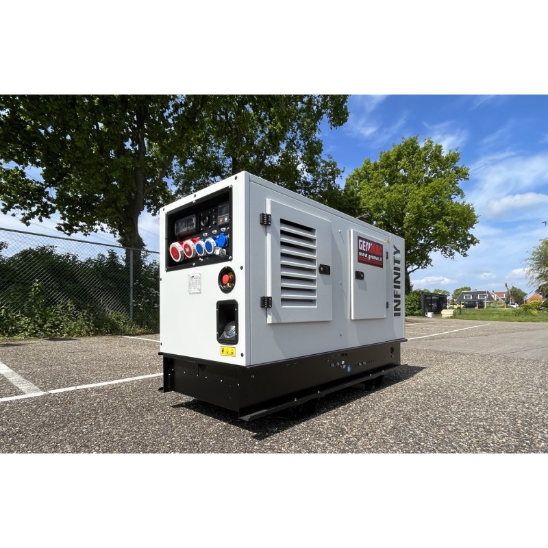 Groupes électrogènes Genmac Infinity G20PS Stage 5 Perkins Diesel 20 kVA 400 V