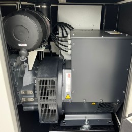 Générateur Diesel 100 kVA Iveco Genmac Kink Rent GP100is 400V